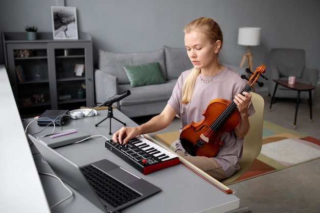 Exploring the Benefits of an Online Music Degree